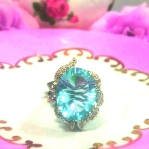 ❇️ Gorgeous Estate Ring ❇️